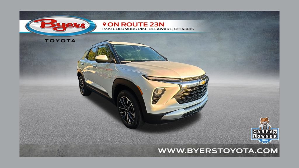 Used 2025 Chevrolet TrailBlazer LT AWD/4WD image 1