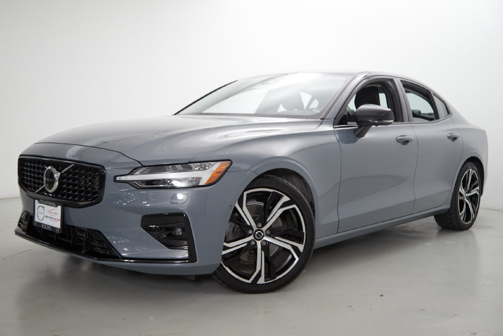 Used 2024 Volvo S60 B5 Plus w/ Climate Package AWD/4WD image 2