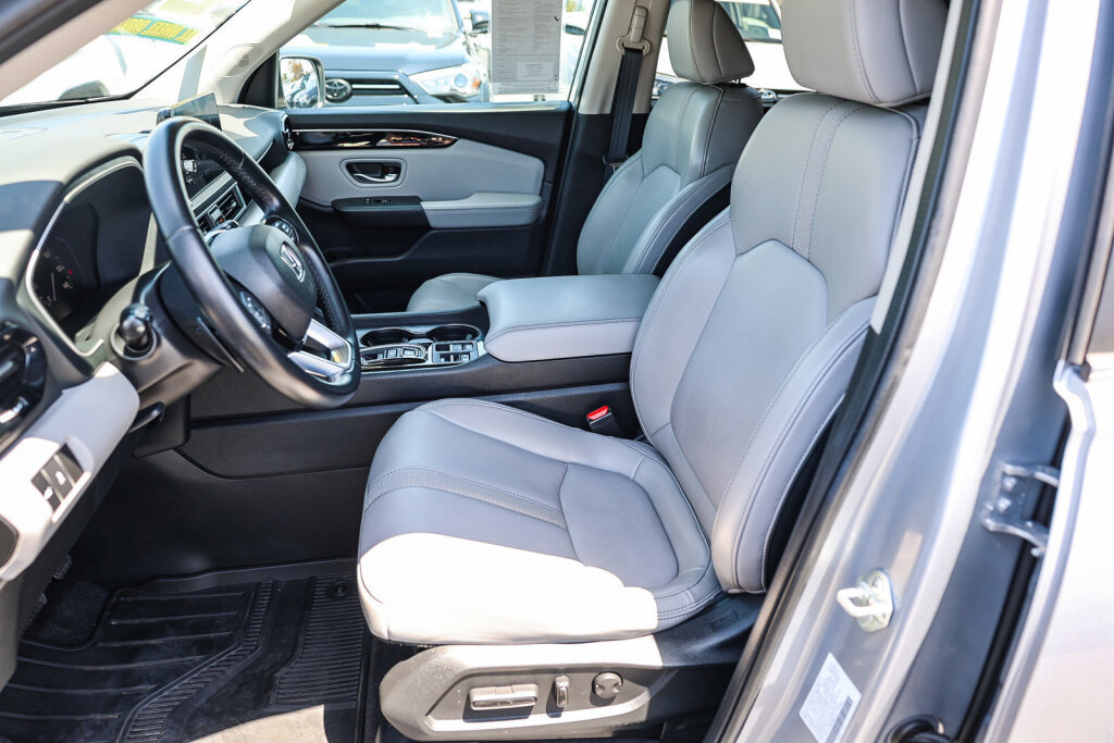 Used 2023 Honda Pilot EX-L image 11