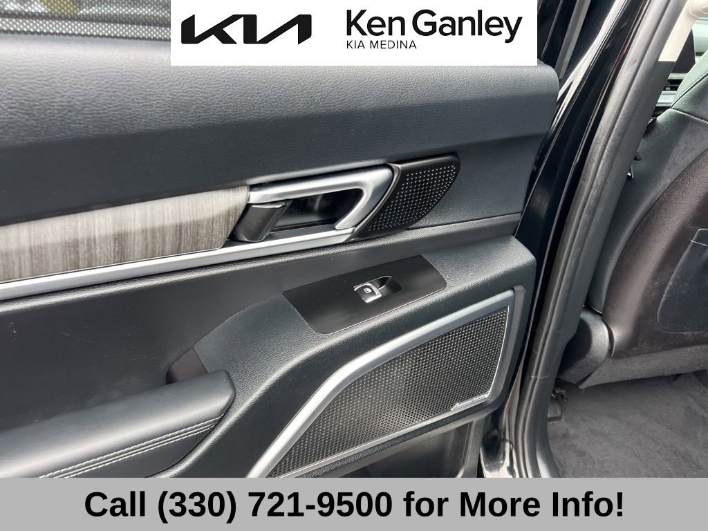 Used 2025 Kia Telluride SX w/ SX Captain's Chair Package image 48