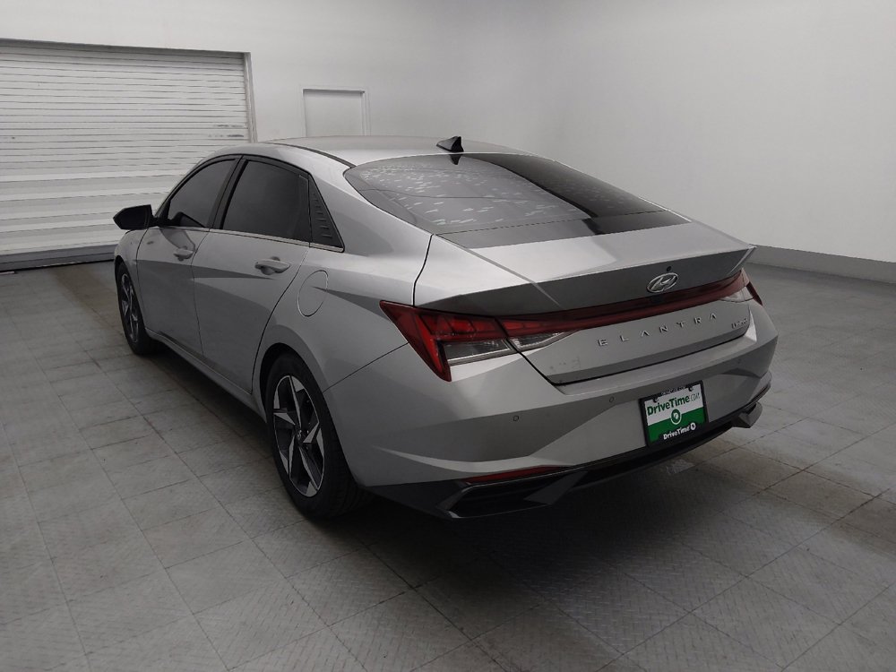 Used 2021 Hyundai Elantra Limited w/ Cargo Package FWD image 5