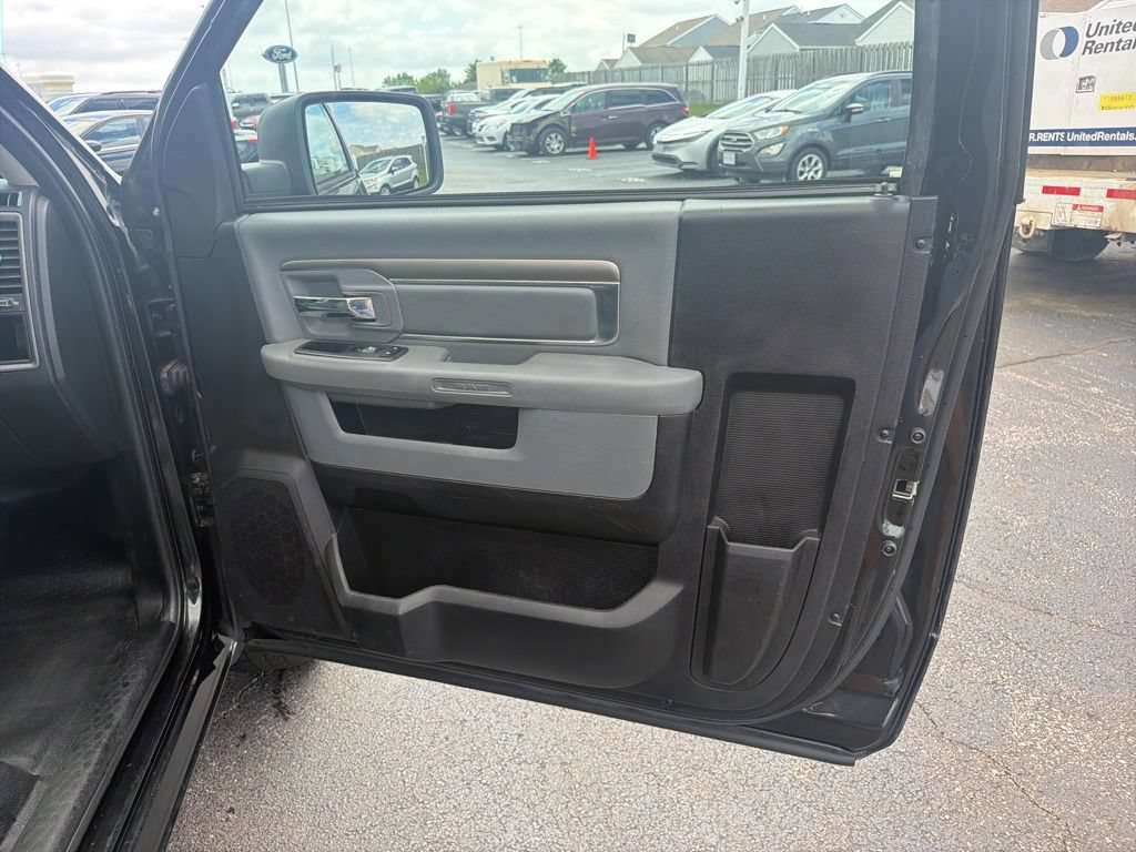 Used 2017 RAM 1500 Tradesman w/ Power & Remote Entry Group AWD/4WD image 32
