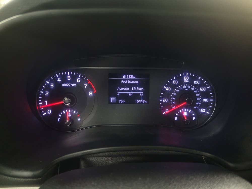 Used 2020 Kia Soul LX FWD image 23