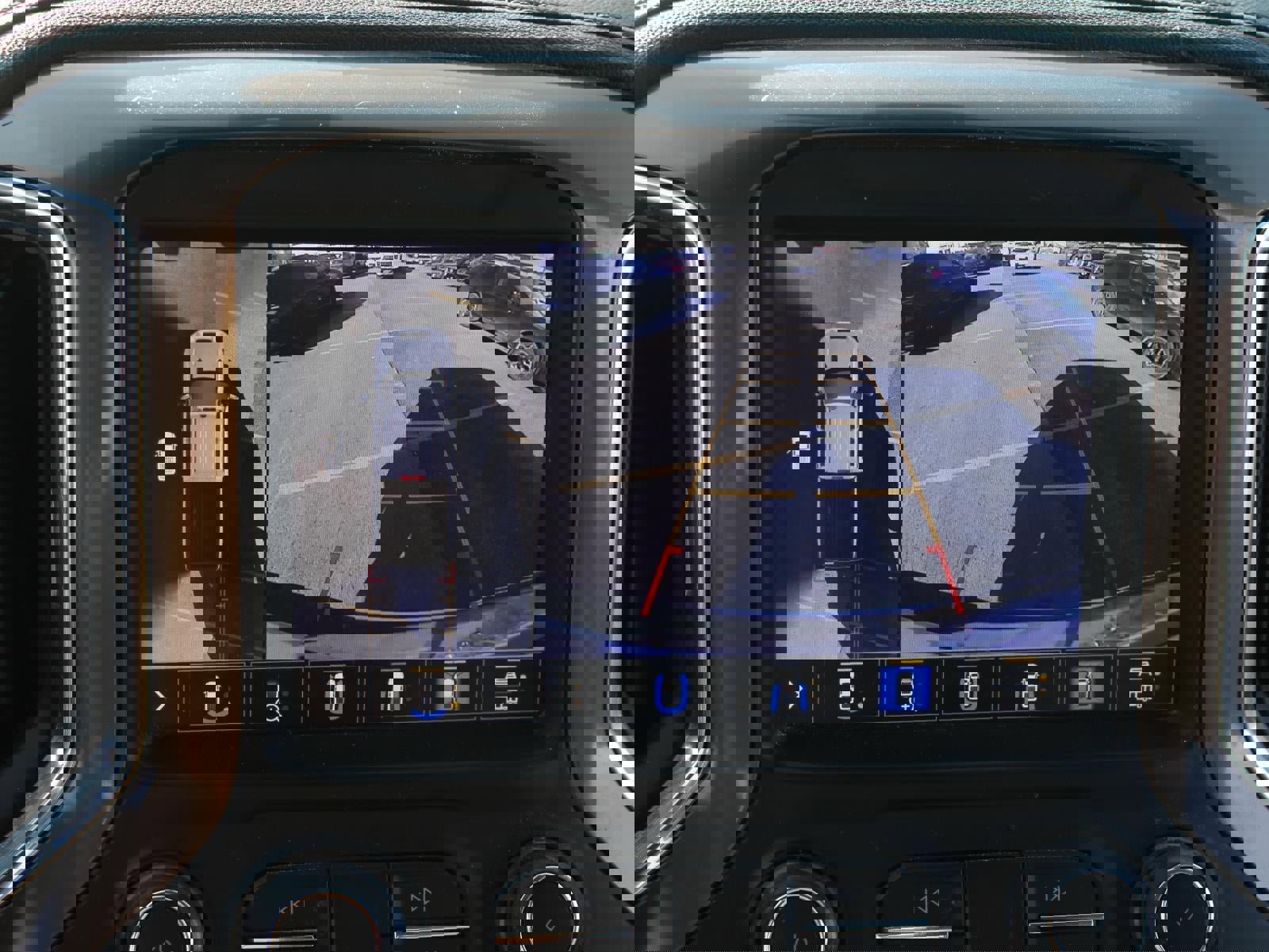 Used 2022 Chevrolet Silverado 2500 High Country w/ Z71 Off-Road Package image 12