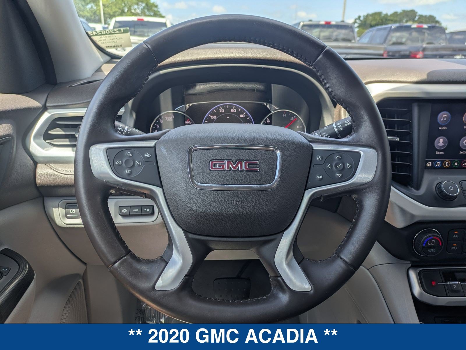 Used 2020 GMC Acadia SLT w/ Driver Alert Package II FWD image 30