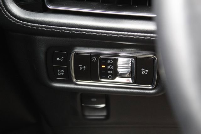 Certified 2023 Lincoln Nautilus Reserve AWD/4WD image 20