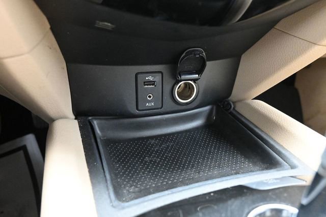 Used 2016 Nissan Rogue SV FWD image 43