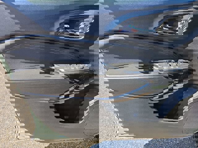 New 2026 Chevrolet Trax ACTIV w/ Sunroof Package image 23