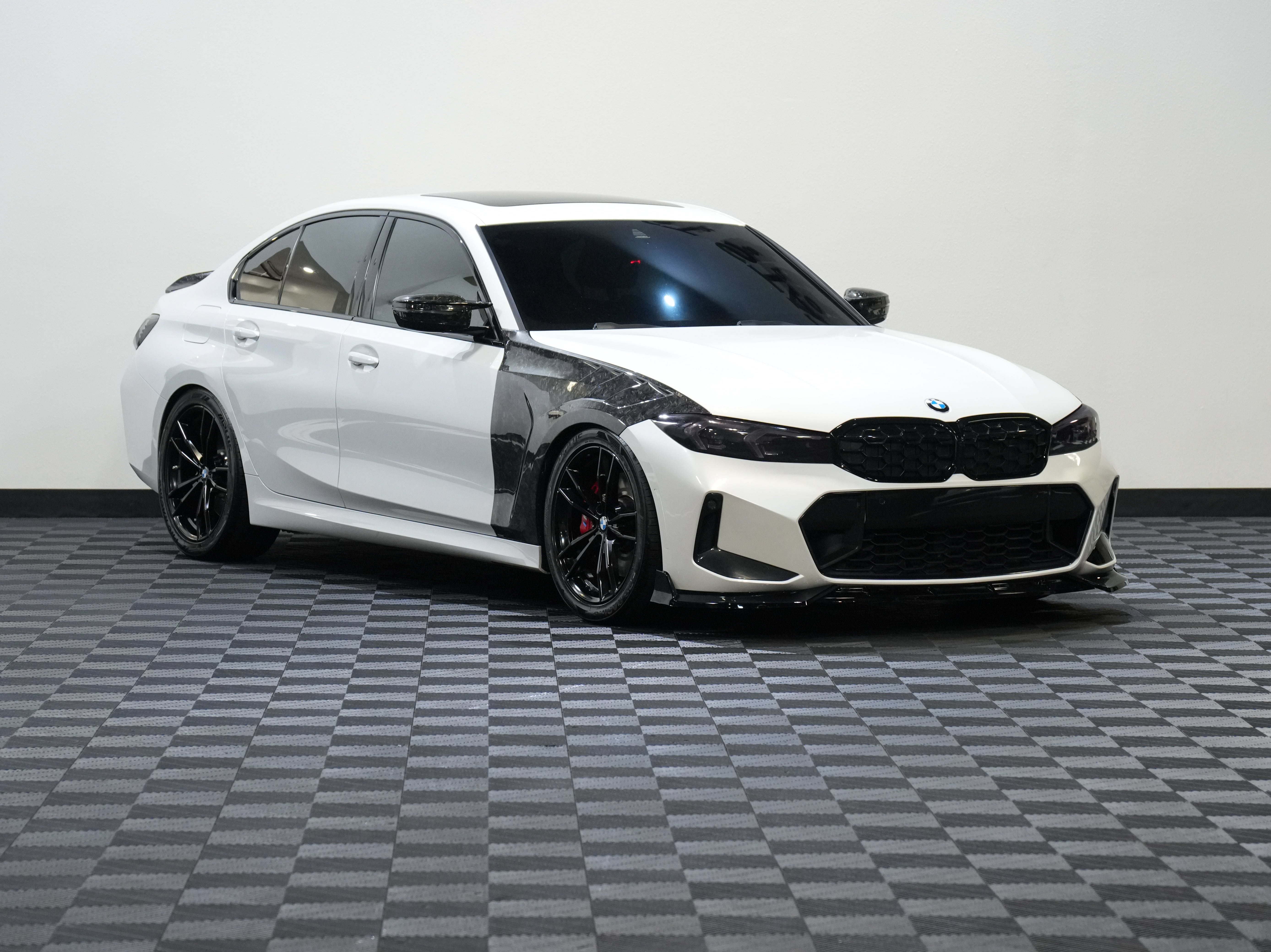 Used 2023 BMW M340i xDrive w/ Premium Package AWD/4WD image 5