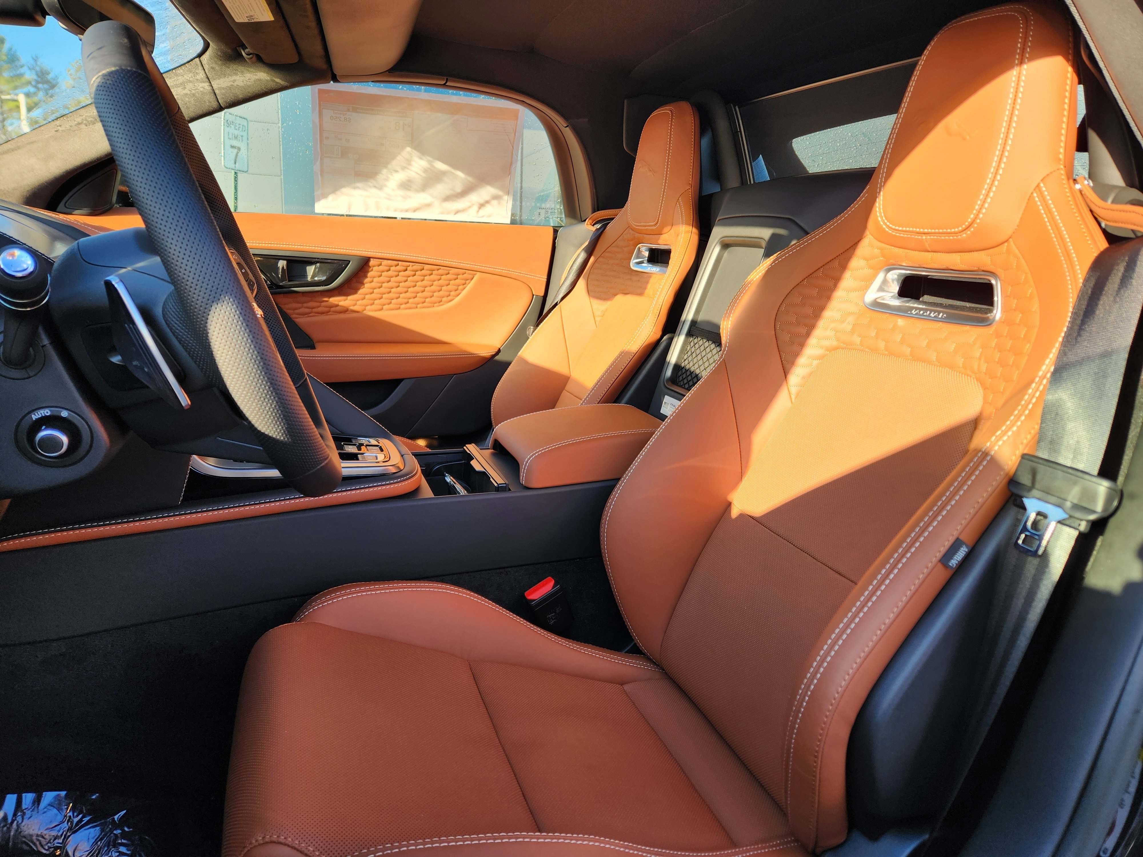 New 2024 Jaguar F-TYPE R AWD/4WD image 8