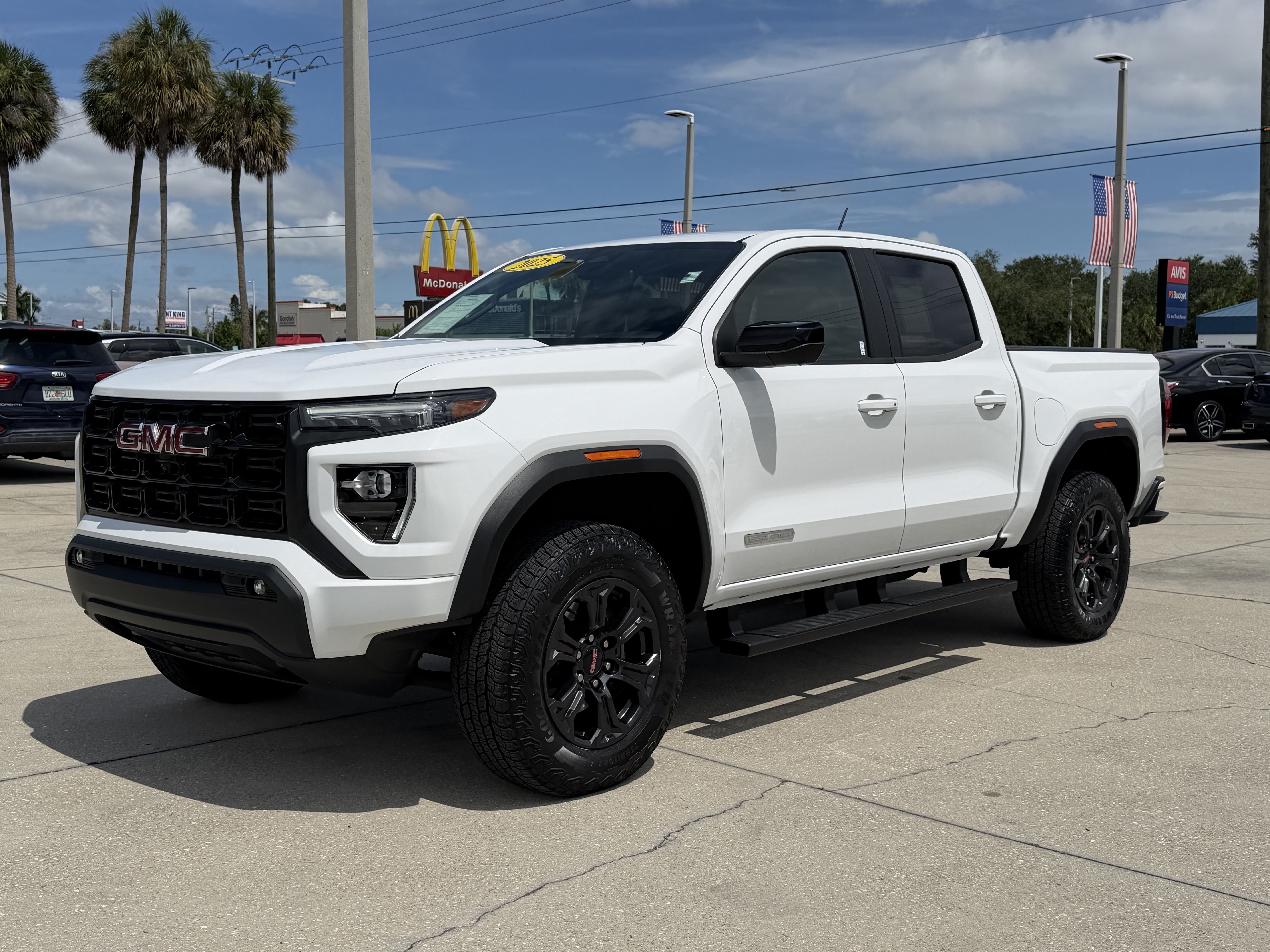 Used 2025 GMC Canyon Elevation w/ Convenience Package RWD image 7