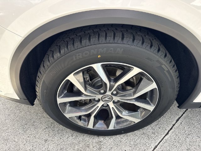 Used 2023 Acura MDX w/ Technology Package FWD image 10