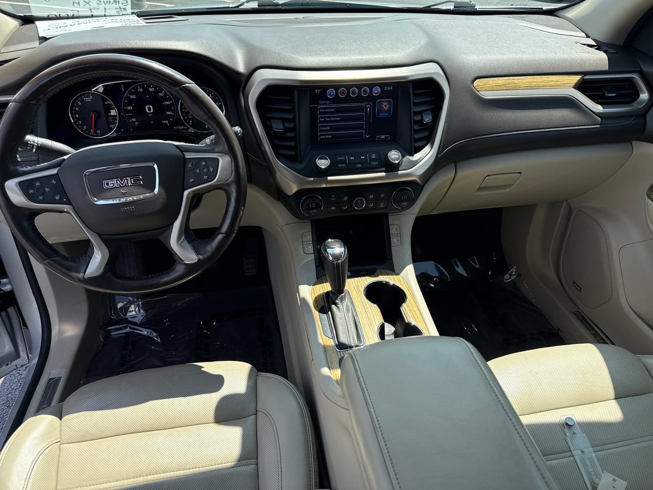 Used 2018 GMC Acadia Denali w/ LPO, Cargo Package FWD image 15