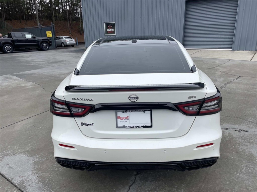Certified 2023 Nissan Maxima SR w/ Sport Mat Group image 9