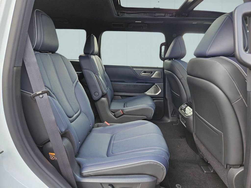 New 2026 INFINITI QX80 4WD w/ Sport Exterior Package image 31