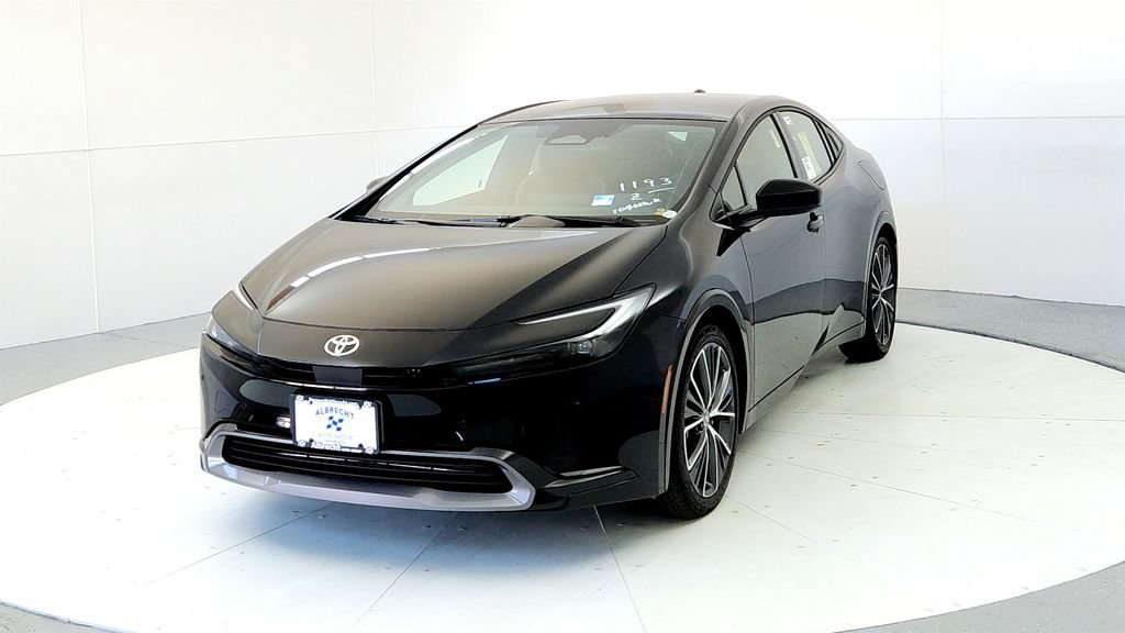 New 2026 Toyota Prius XLE FWD image 2