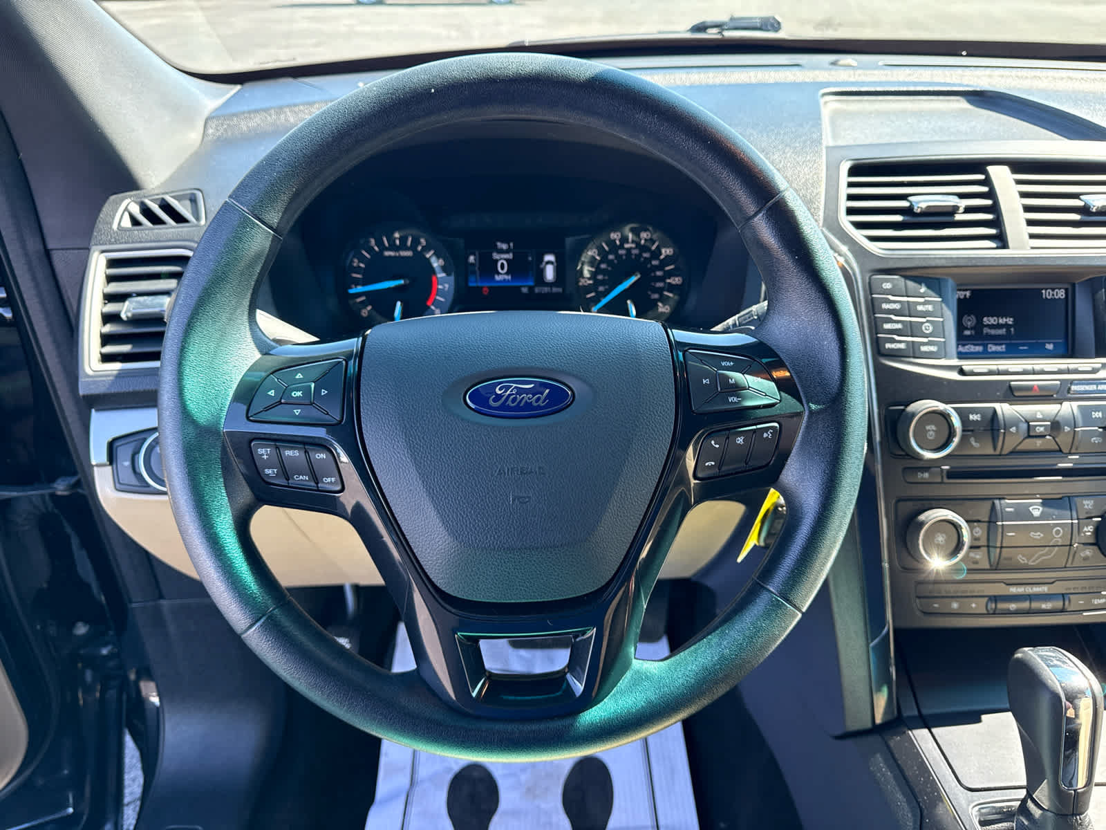 Used 2017 Ford Explorer FWD image 14