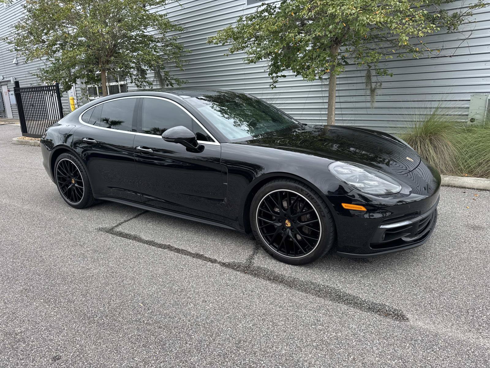 Used 2018 Porsche Panamera 4S AWD/4WD image 4