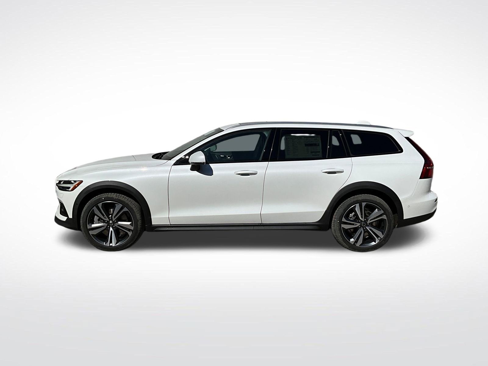New 2026 Volvo V60 B5 Cross Country Plus w/ Climate Package image 2