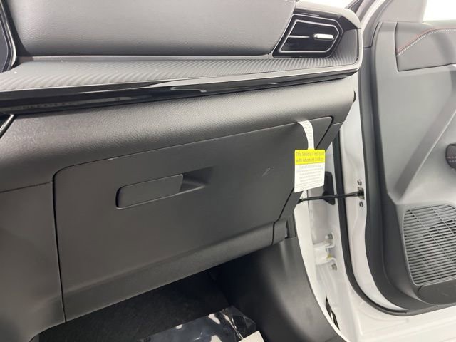 New 2026 Nissan Kicks SR image 38