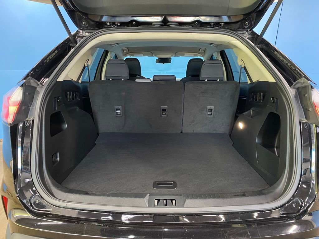 Used 2024 Ford Edge SE image 22