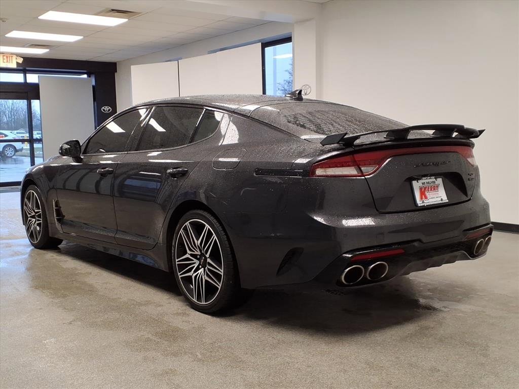 Used 2022 Kia Stinger GT1 image 3