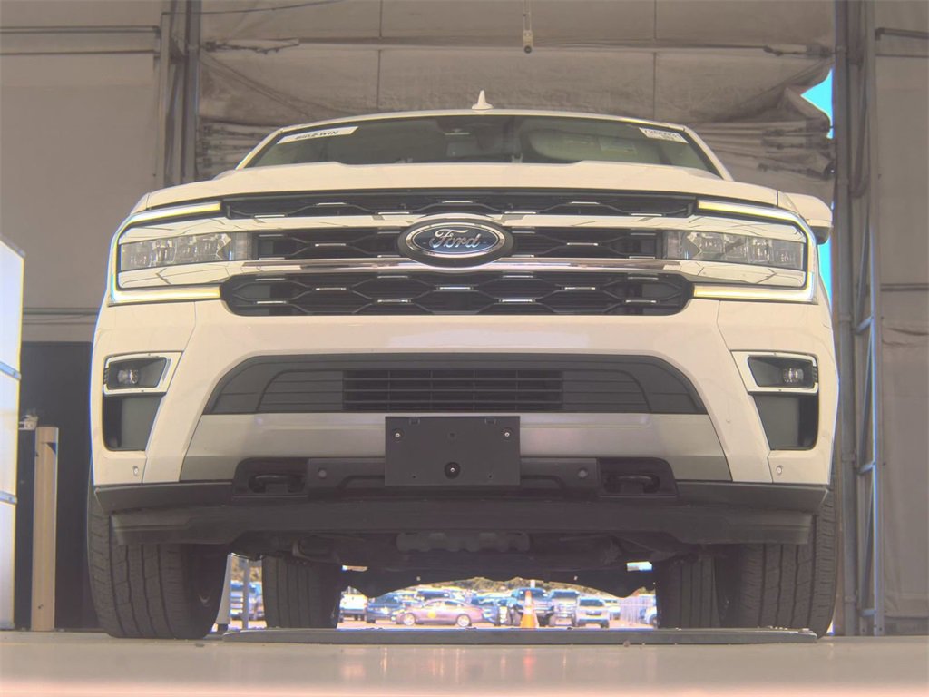 Used 2024 Ford Expedition Max Limited image 4