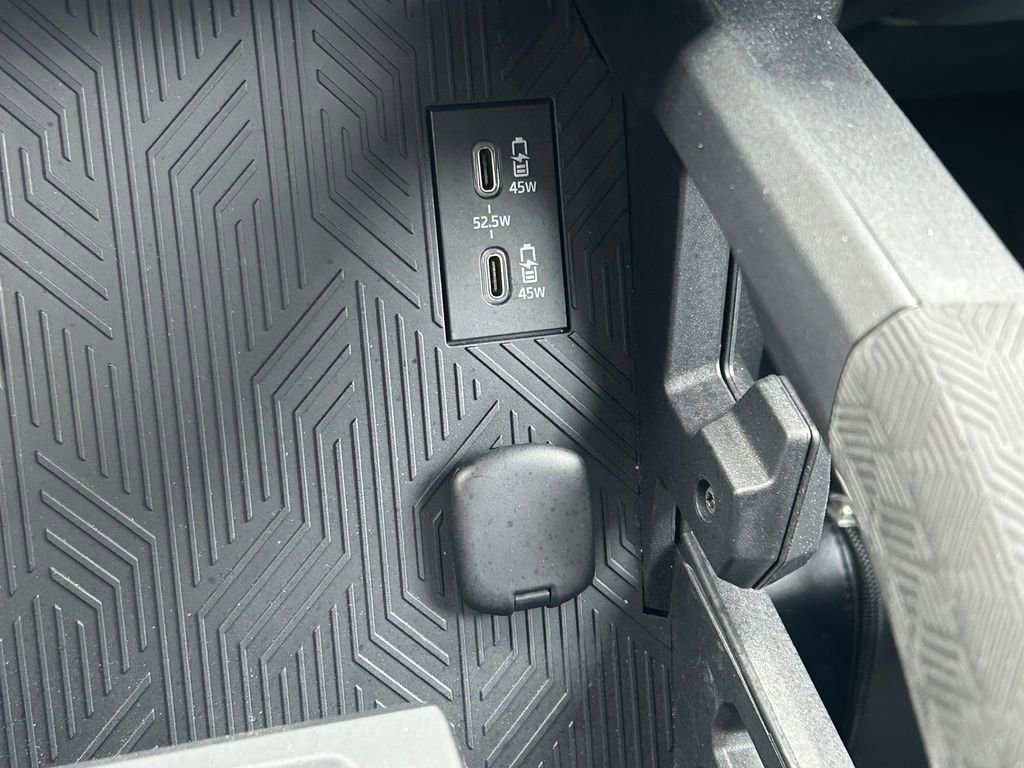 Used 2025 Toyota Tacoma 4x4 Double Cab Hybrid image 34