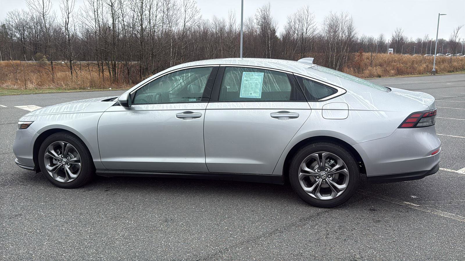 Used 2024 Honda Accord EX image 12