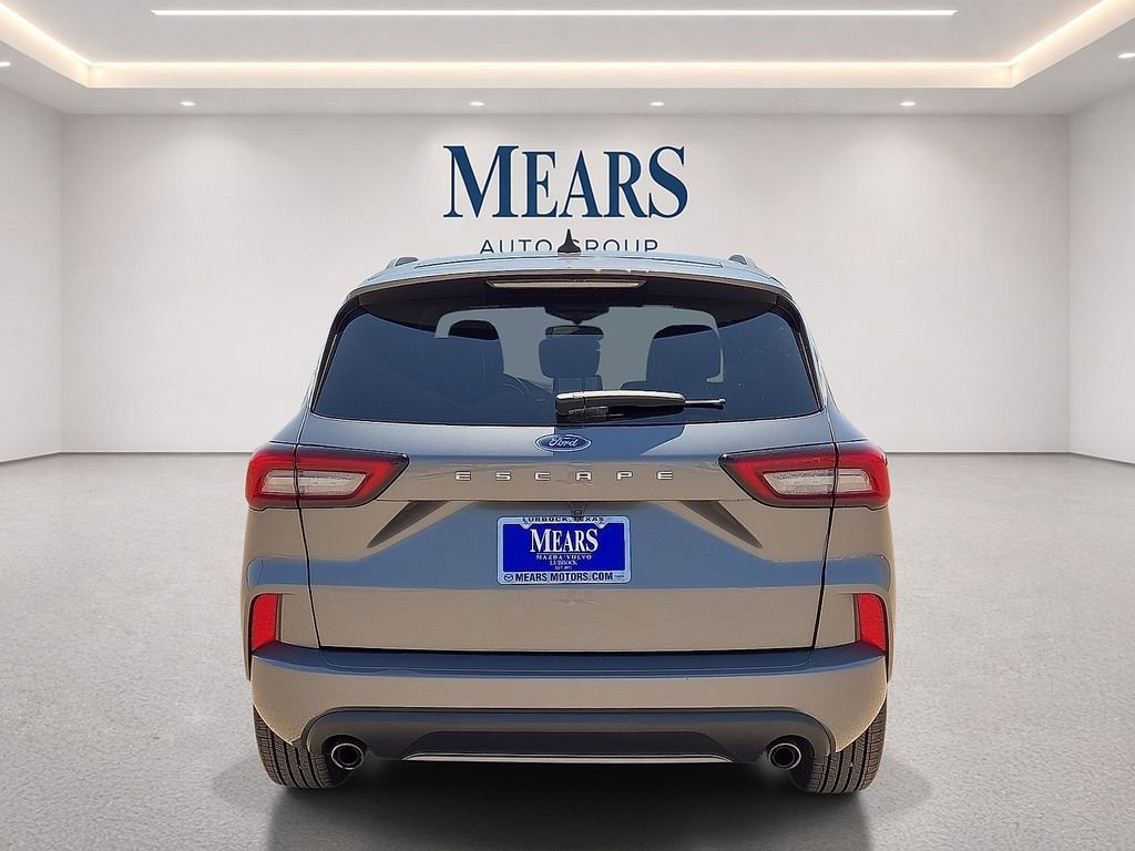Used 2023 Ford Escape ST-Line FWD image 4