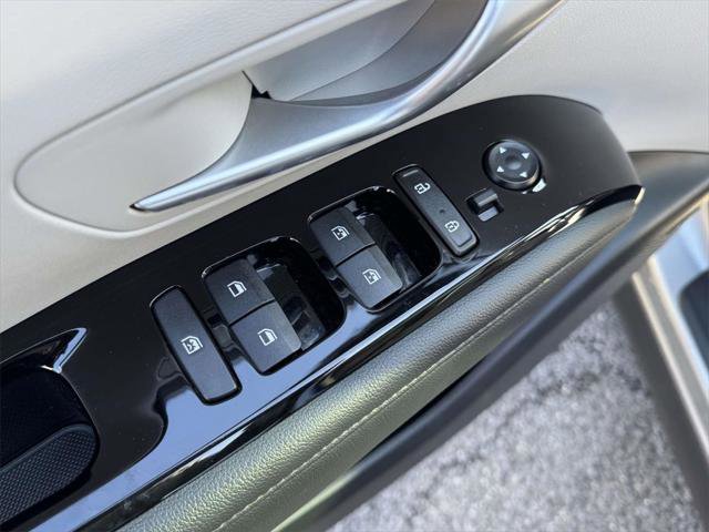 Used 2023 Hyundai Tucson Limited image 16