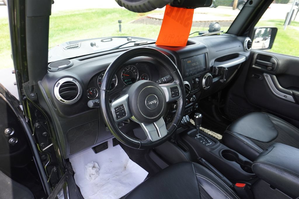 Used 2015 Jeep Wrangler Unlimited Sport AWD/4WD image 25
