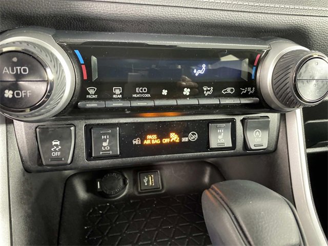 Used 2023 Toyota RAV4 XLE image 23
