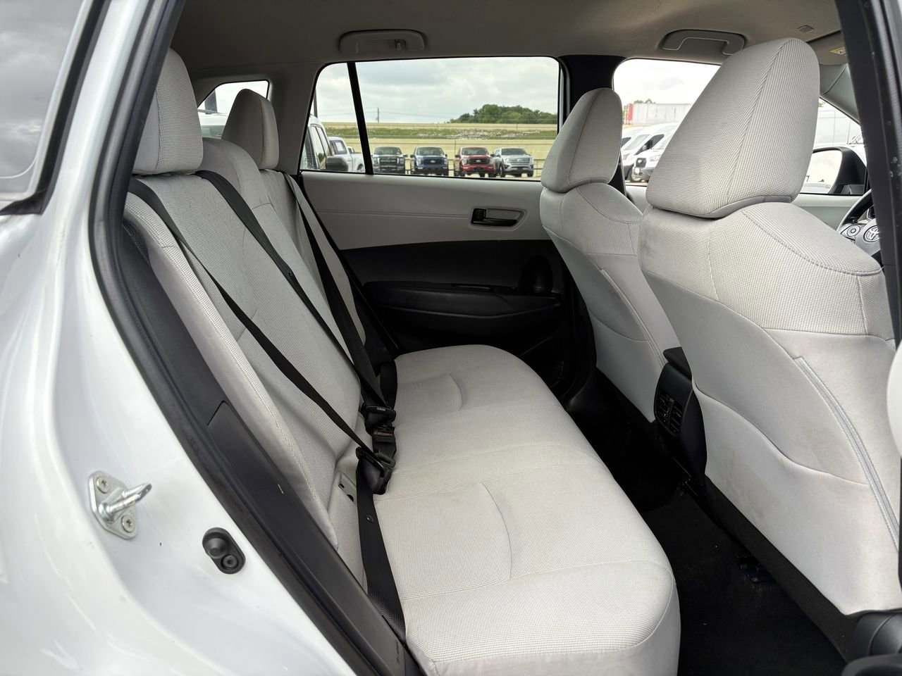 Used 2022 Toyota Corolla Cross LE image 28