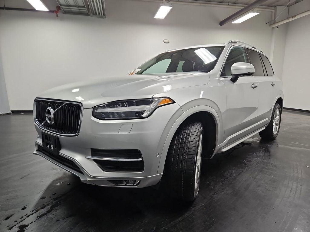 Used 2018 Volvo XC90 T6 Momentum w/ Convenience Package image 5