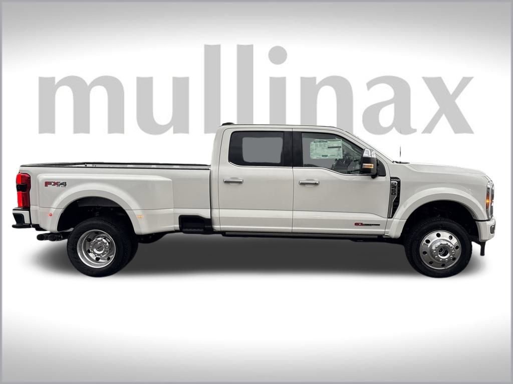 New 2026 Ford F450 Platinum w/ Platinum Plus Package image 3
