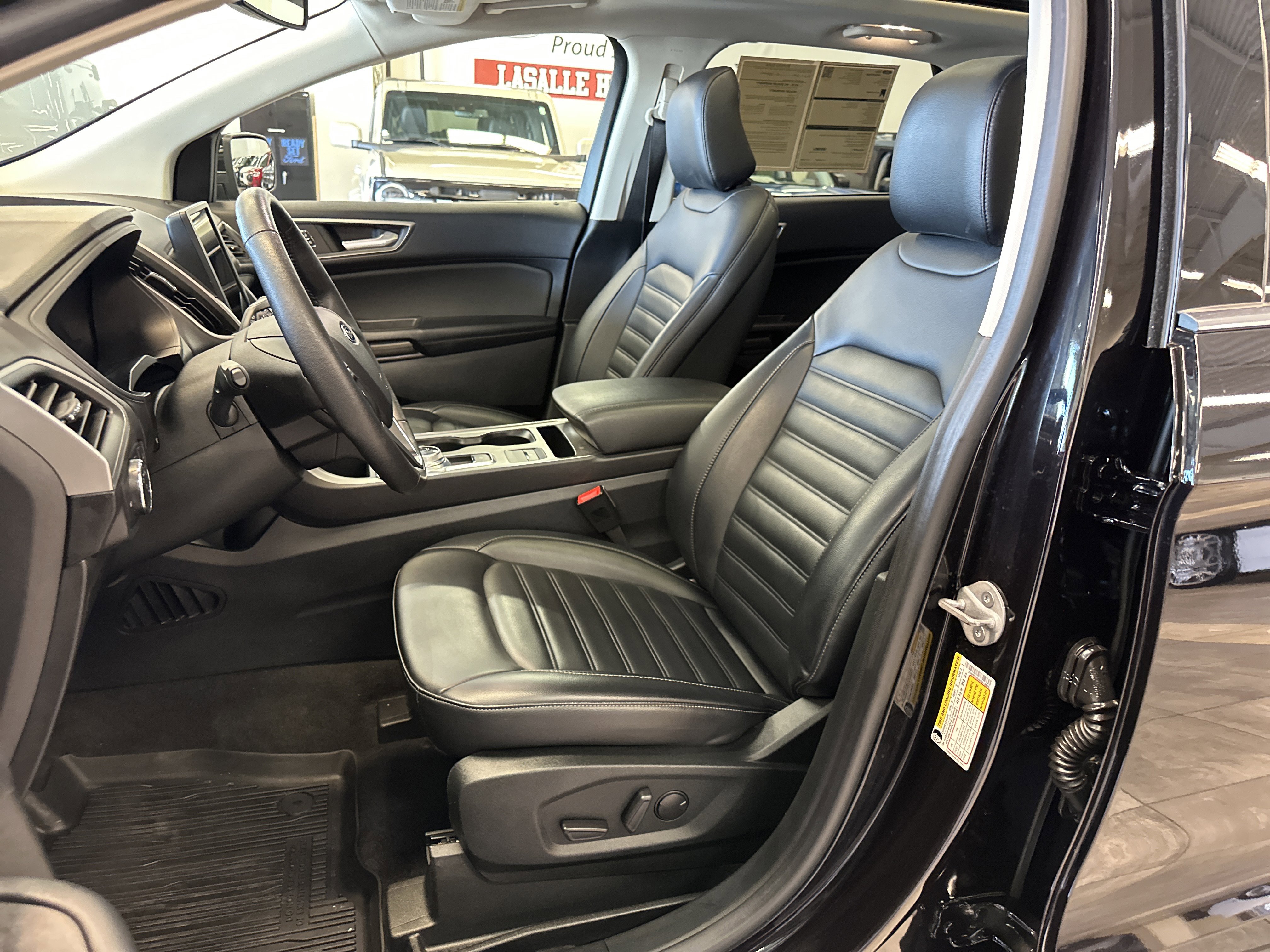 Certified 2022 Ford Edge SEL w/ Convenience Package image 5