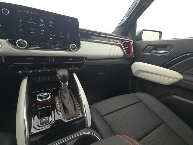 Used 2024 GMC Canyon AT4X image 24