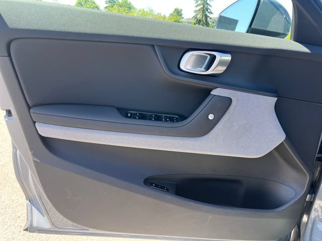 Used 2023 Polestar Polestar 2 w/ Pilot Pack AWD/4WD image 16