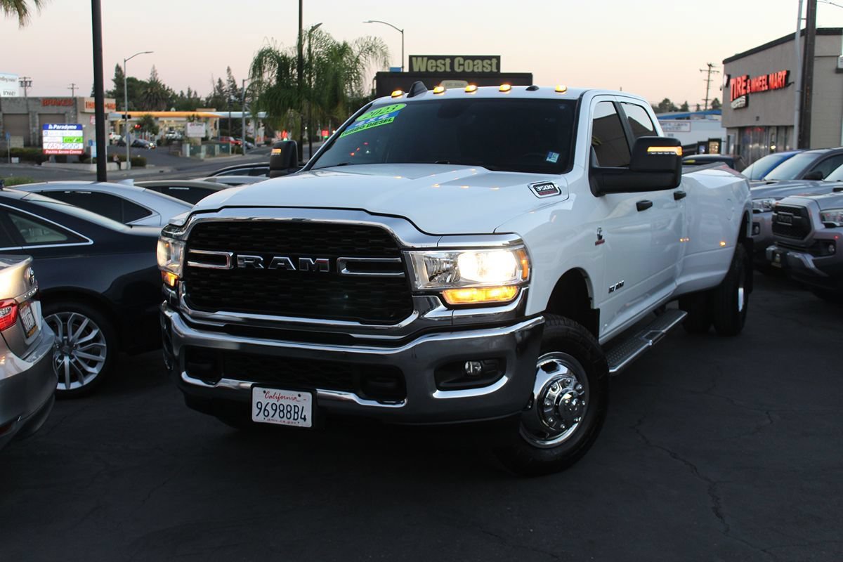 Used 2023 RAM 3500 Big Horn w/ Level 1 Equipment Group AWD/4WD image 41
