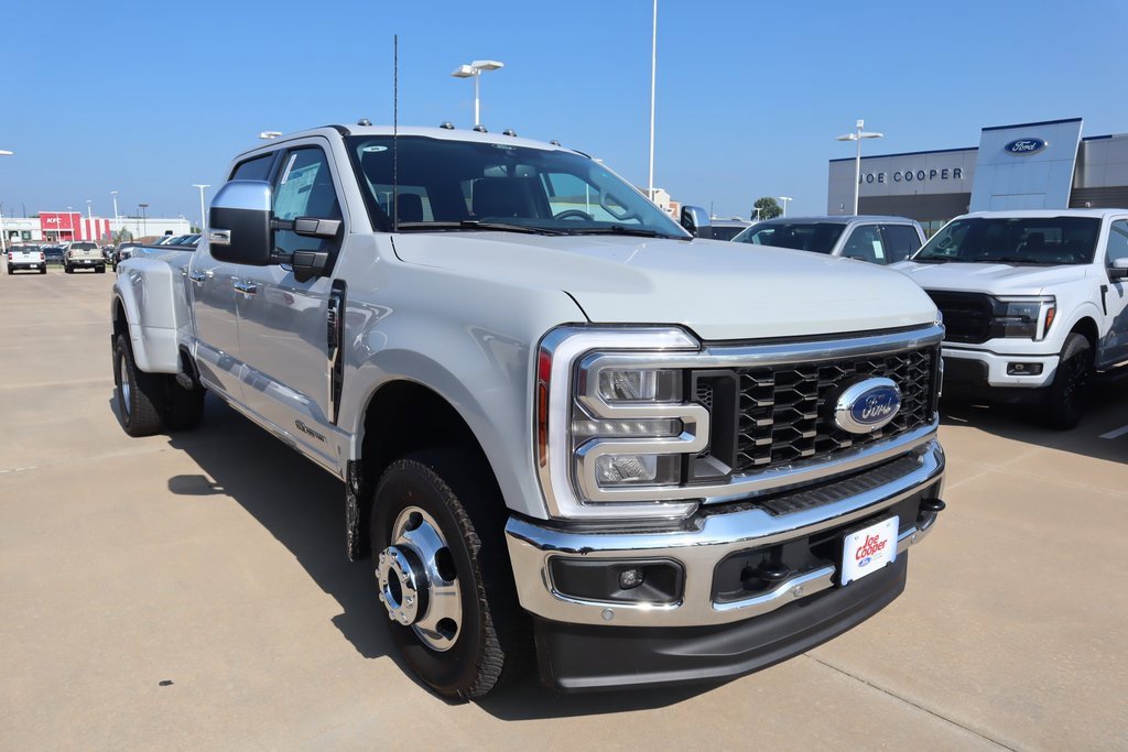 New 2025 Ford F350 Lariat w/ Lariat Ultimate Package image 1