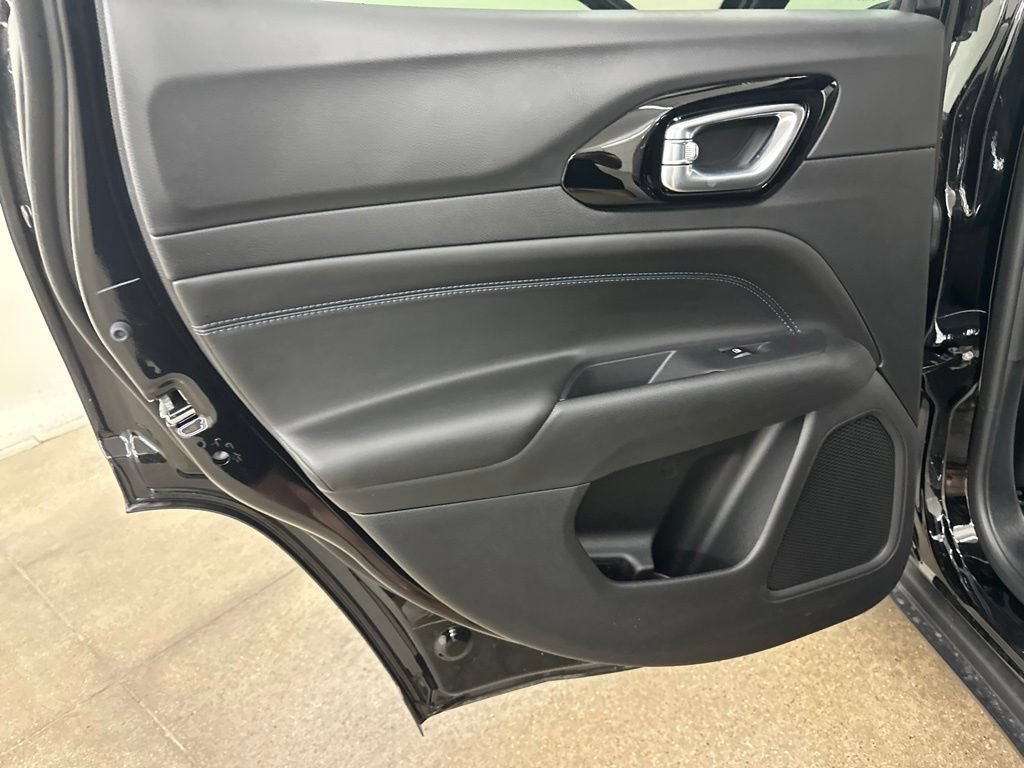 New 2026 Jeep Compass Latitude AWD/4WD image 29