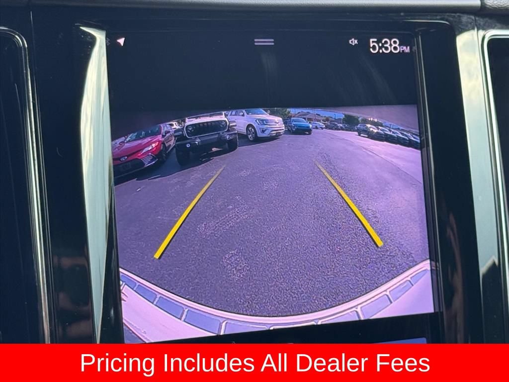 Used 2021 Volvo XC60 T5 Momentum w/ Protection Package Premier FWD image 25