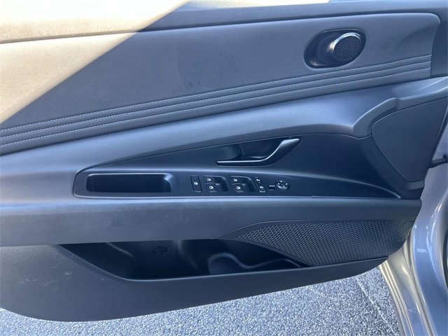 Used 2025 Hyundai Elantra Sport image 19
