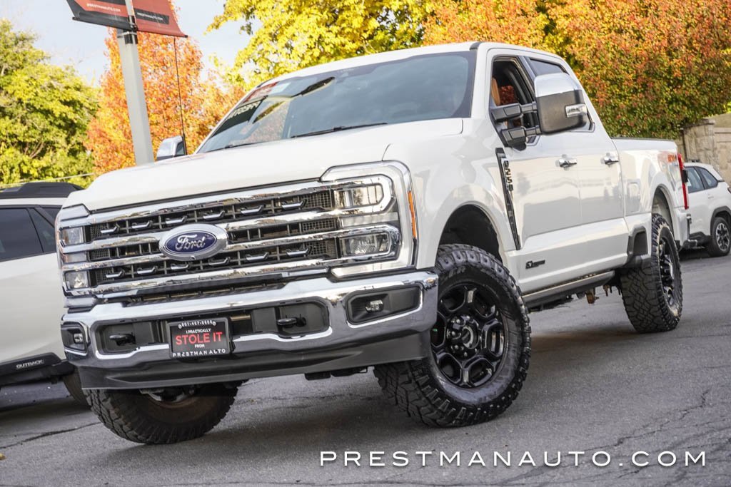 Used 2025 Ford F250 Lariat w/ Chrome Package image 18