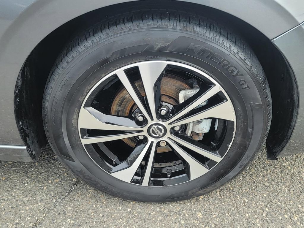 Used 2022 Nissan Sentra SV w/ Trunk Package FWD image 7