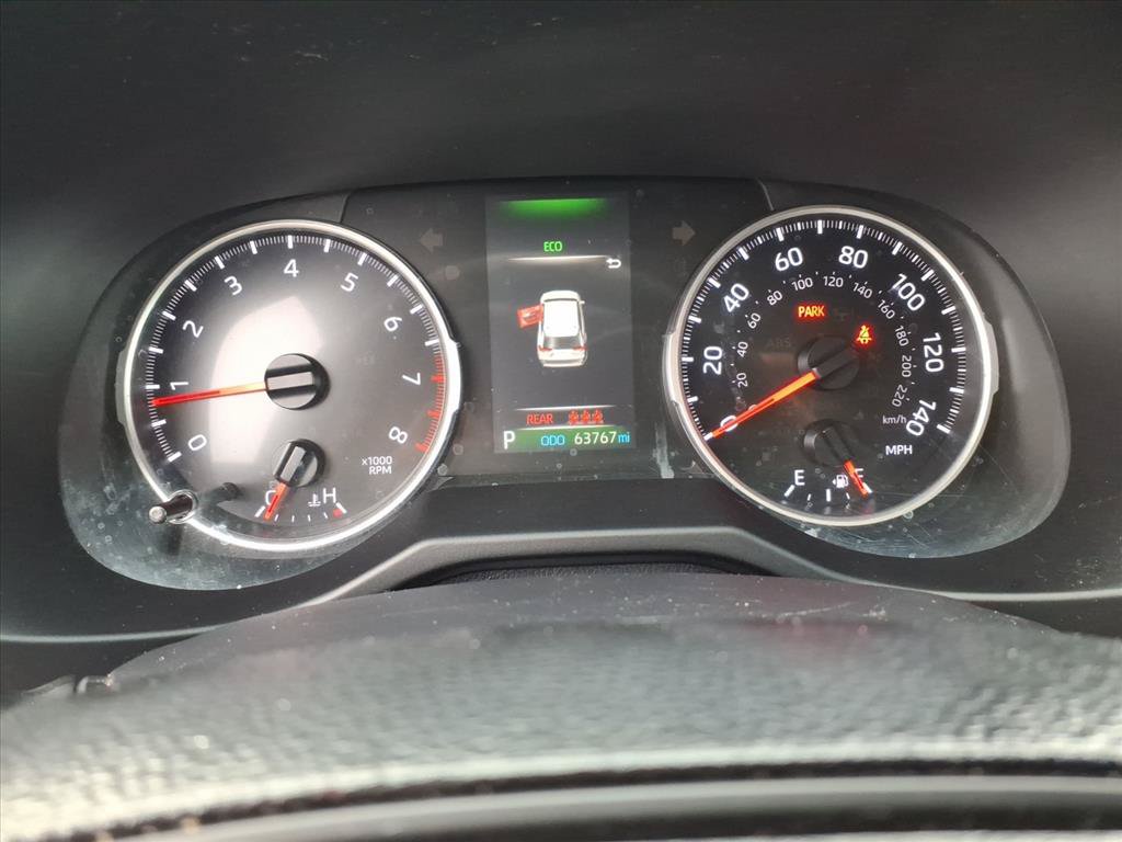 Used 2021 Toyota RAV4 LE AWD/4WD image 28