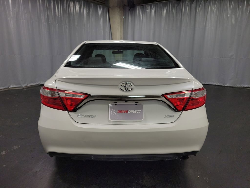 Used 2015 Toyota Camry XSE image 7