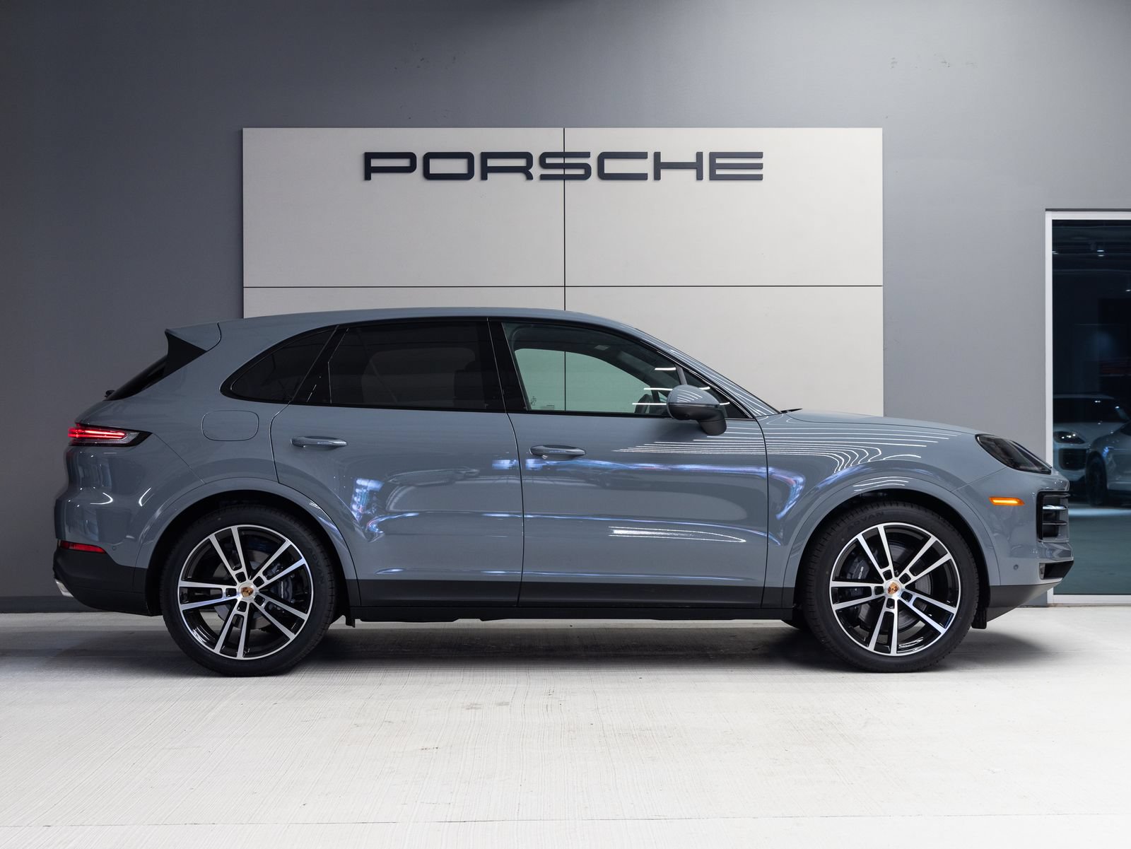 New 2026 Porsche Cayenne AWD/4WD image 8