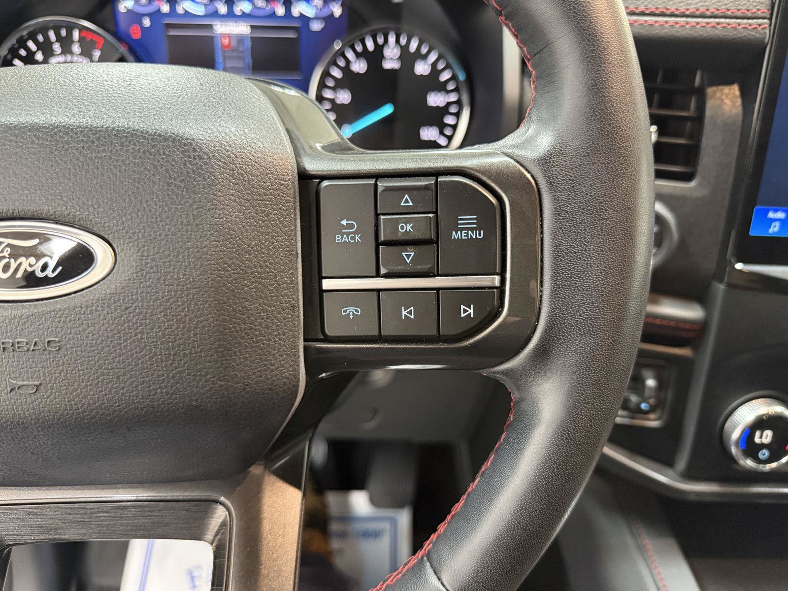 Used 2024 Ford Expedition Max Limited AWD/4WD image 14